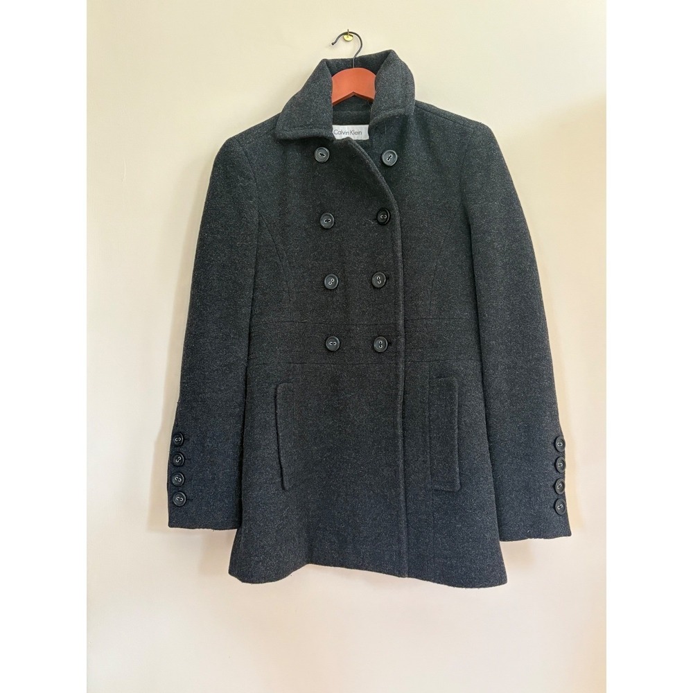 Calvin Klein women sz 2, black patterned double breasted 80%wool short coat.